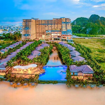 Koi Resort & Residence Da Nang Esterno foto